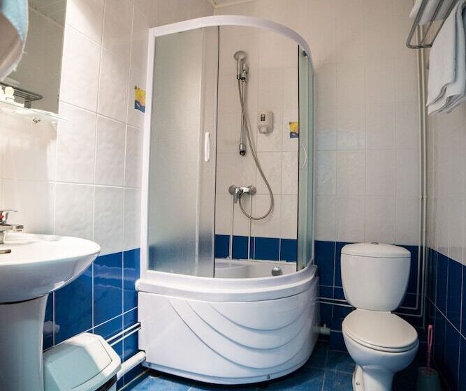 هتل Ogni Murmanska