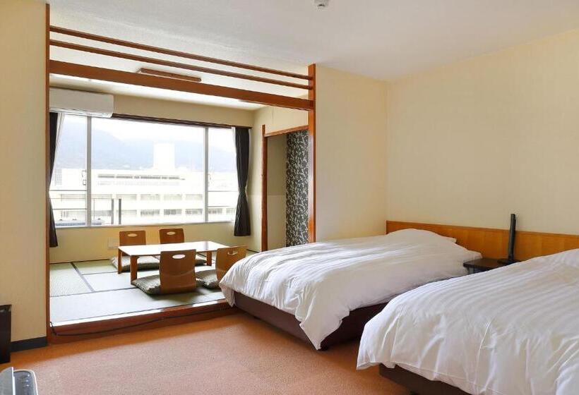 هتل Ooedo Onsen Monogatari Beppu Seifu