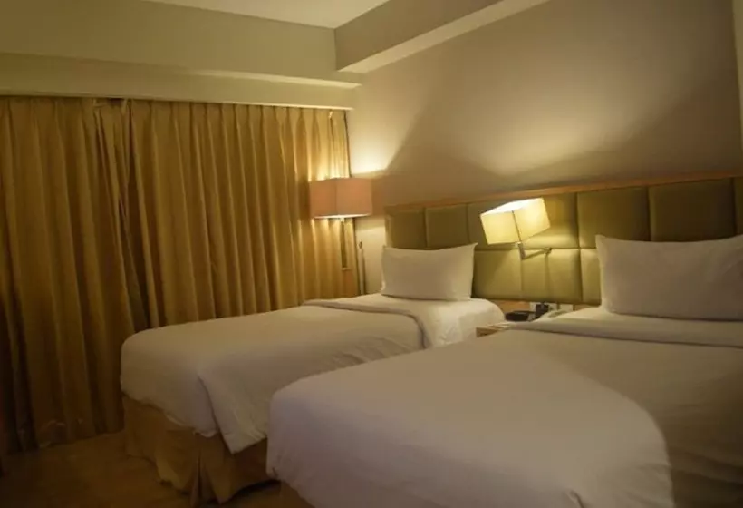 בית מלון כפרי Horison Ultima Semarang