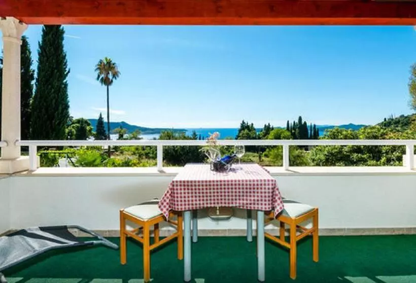 בית מלון כפרי Sunny House Free Parking