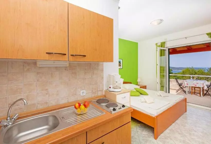 בית מלון כפרי Sunny House Free Parking