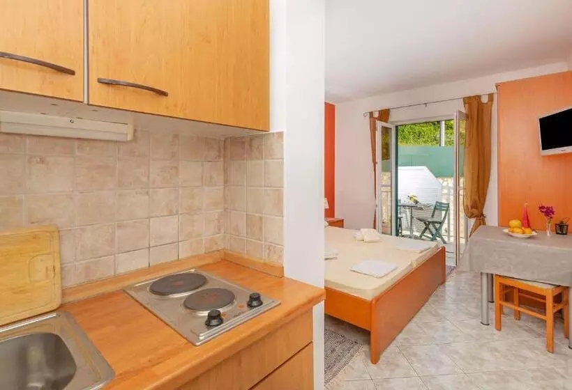 בית מלון כפרי Sunny House Free Parking