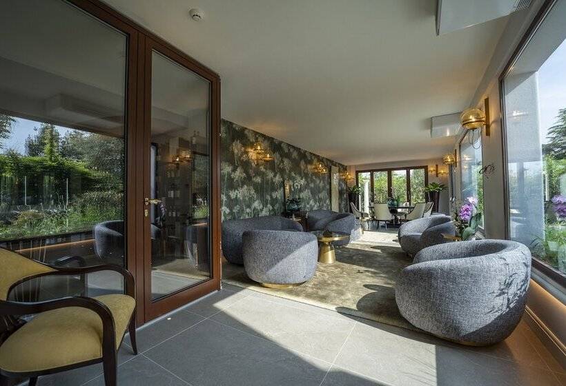 Palazzo Della Scala Spa Hotel Suites & Apartments