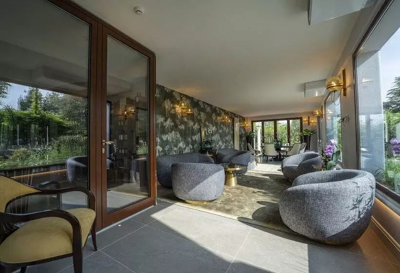 Palazzo Della Scala Spa Hotel Suites & Apartments