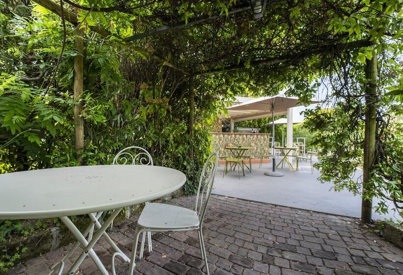 Palazzo Della Scala Spa Hotel Suites & Apartments