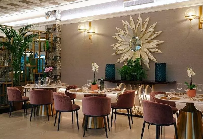 Palazzo Della Scala Spa Hotel Suites & Apartments