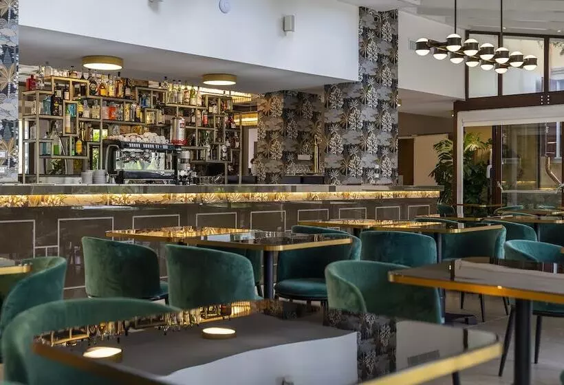 Palazzo Della Scala Spa Hotel Suites & Apartments