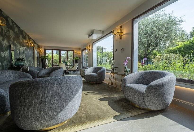 Palazzo Della Scala Spa Hotel Suites & Apartments