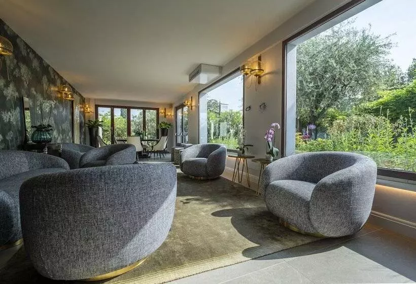 Palazzo Della Scala Spa Hotel Suites & Apartments