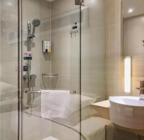 Hotelli City Comfort Inn Suizhou Lieshan Avenue