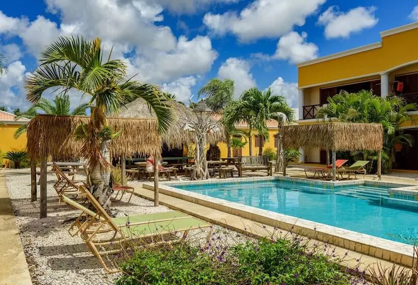 هتل Djambo Apartments   Adults Only