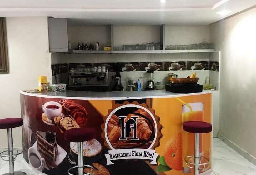 هتل Hôtel Flora