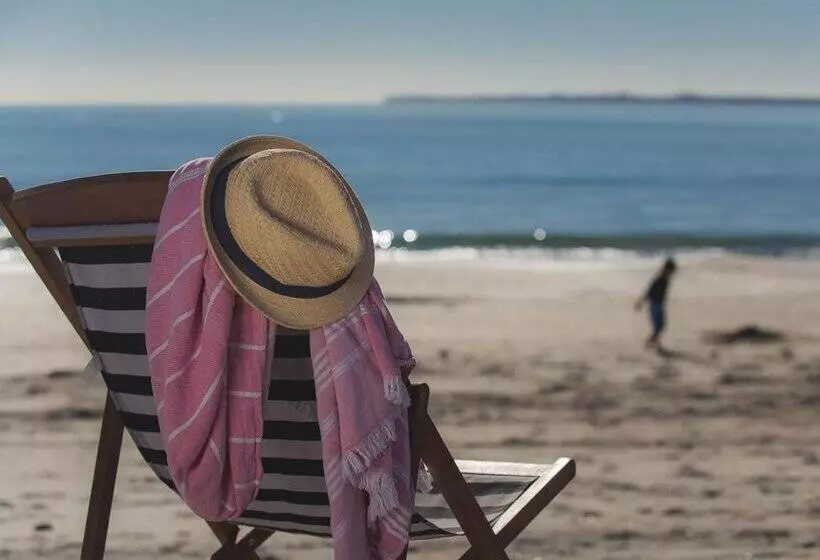 هتل Pacific Park Christian Holiday Camp