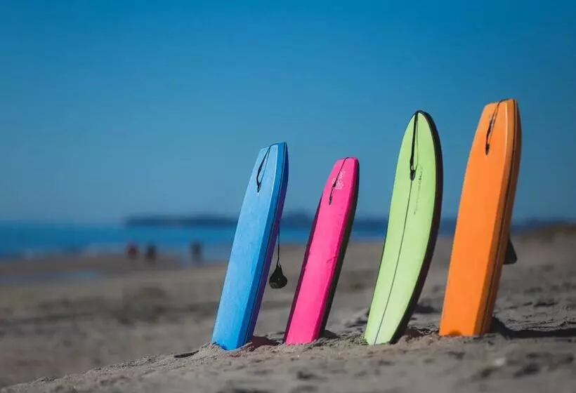 هتل Pacific Park Christian Holiday Camp