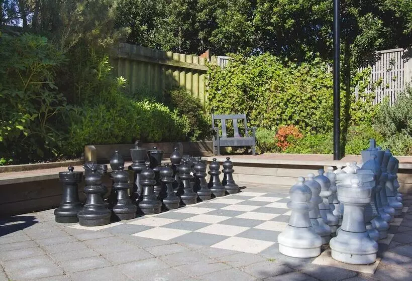 هتل Pacific Park Christian Holiday Camp