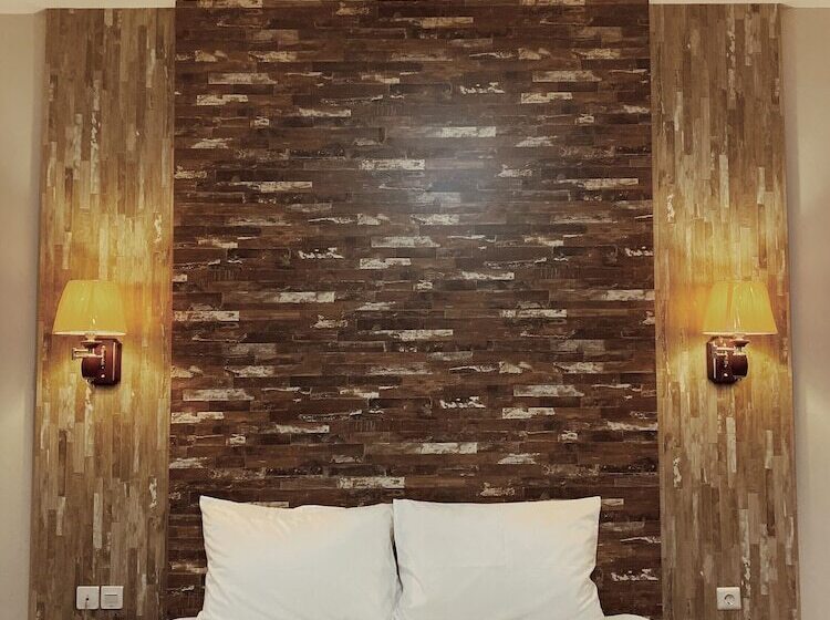 בית מלון כפרי Paradise By Calia Tarakan