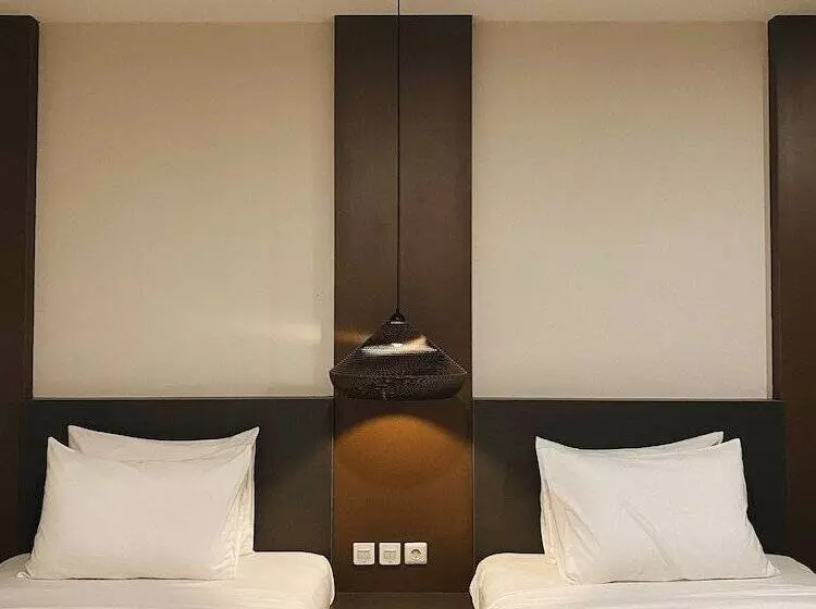 Hotelli Paradise By Calia Tarakan