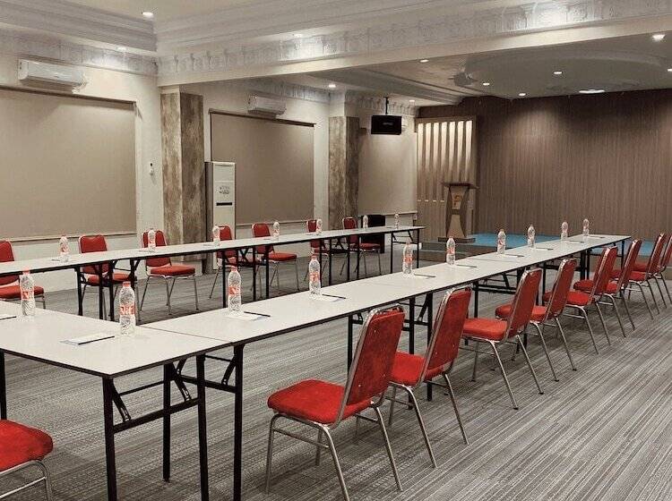 בית מלון כפרי Paradise By Calia Tarakan