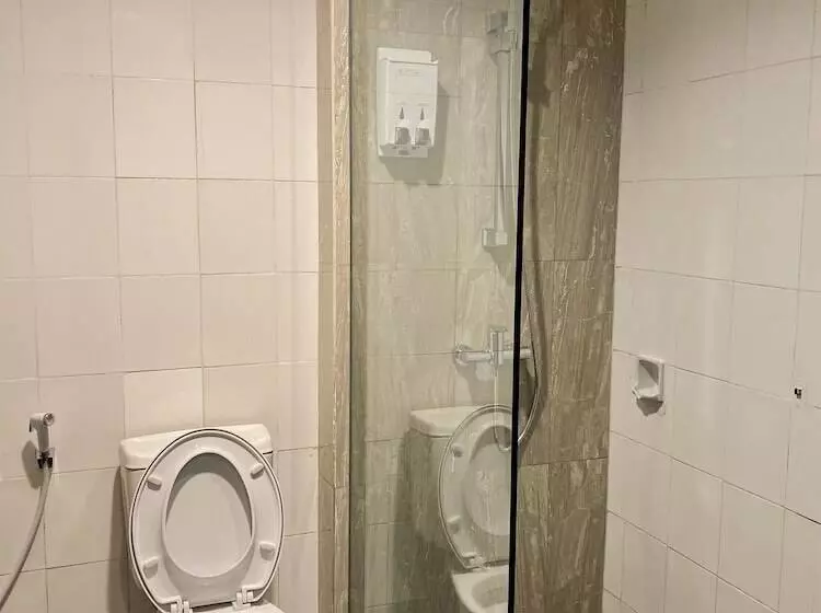 Hotelli Paradise By Calia Tarakan