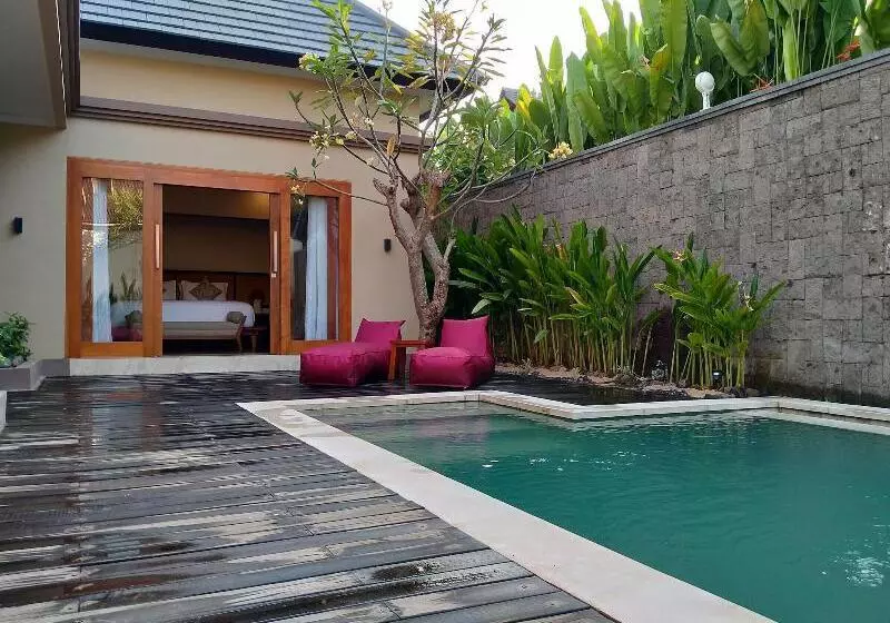 ペンション The Grand Villandra Resort