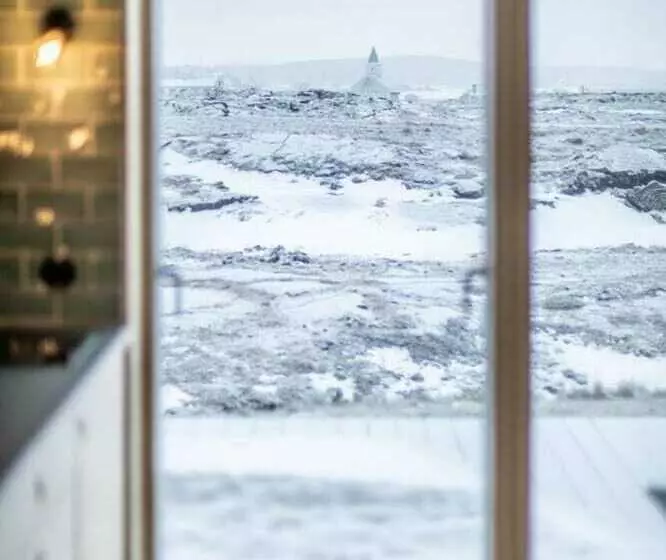 Aska Modern Cabin