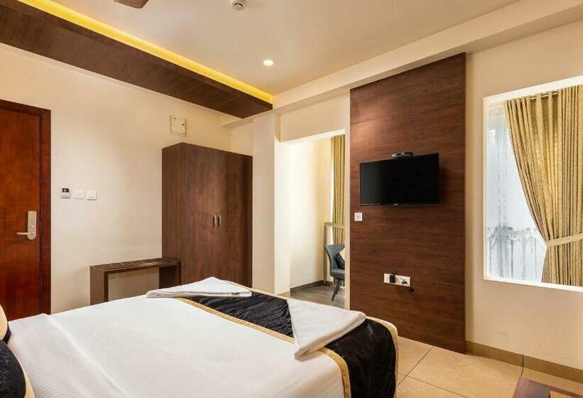 ホテル Cloud Castle Resort And Spa Munnar