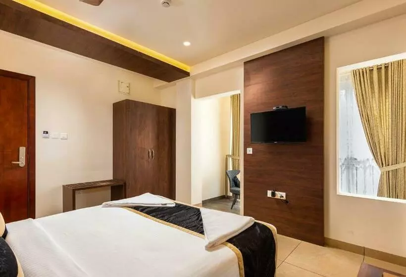 Hotelli Cloud Castle Resort And Spa Munnar