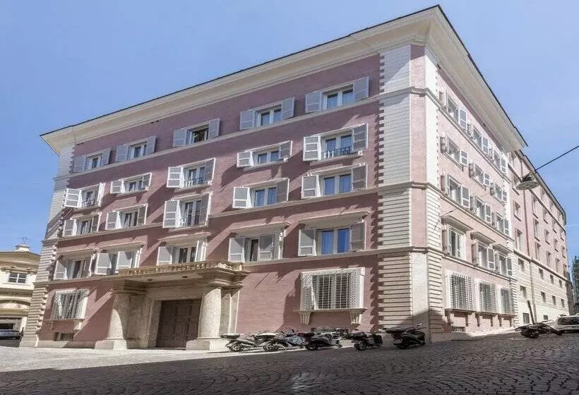 هتل H10 Palazzo Galla