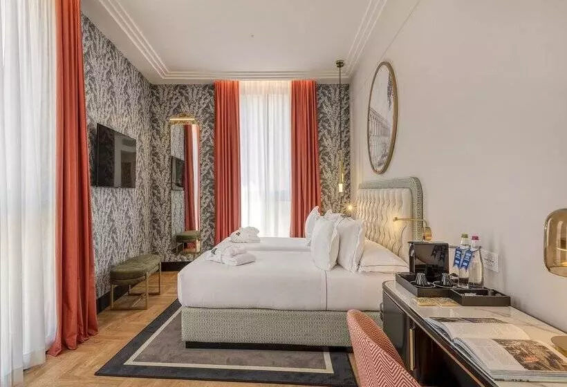 هتل H10 Palazzo Galla