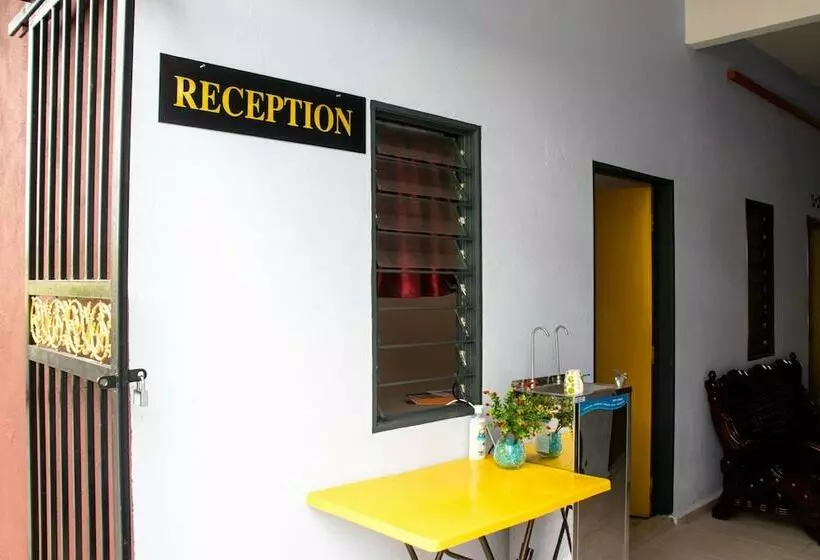 ホテル Spot On 90164 Homestay Al Hafiz