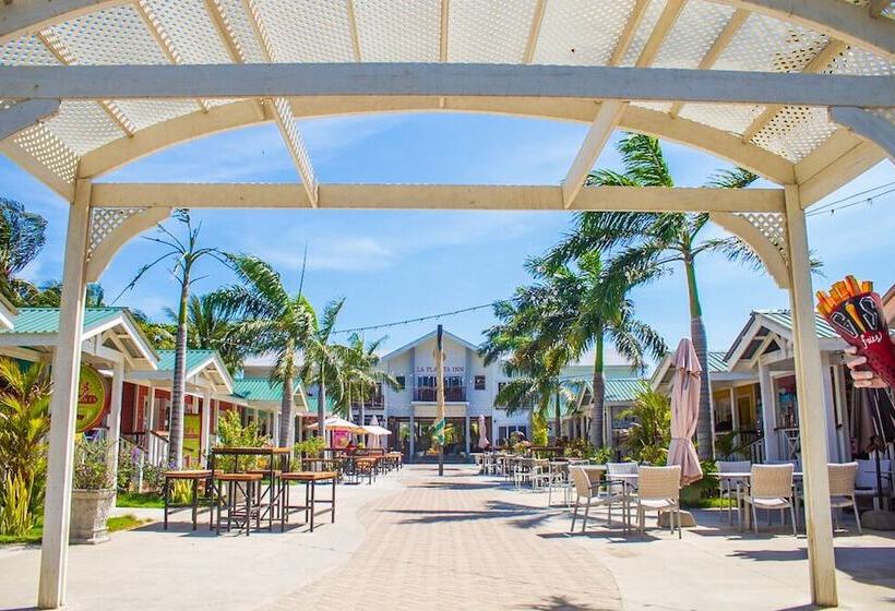 هتل La Placita Inn