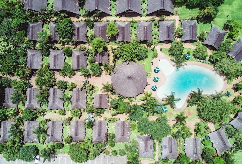 هتل Sandy's Creations Resort