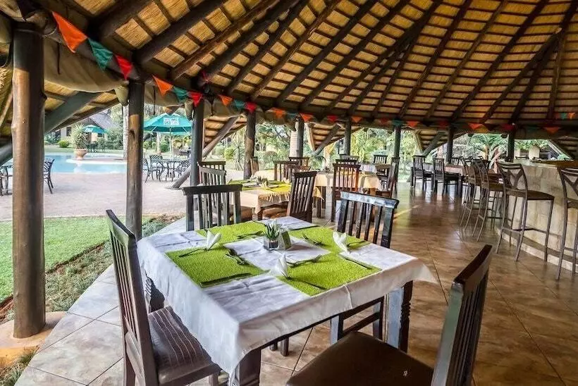 Hotelli Sandy's Creations Resort