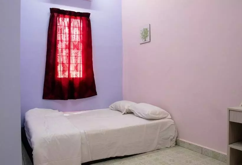 ホテル Spot On 90164 Homestay Al Hafiz