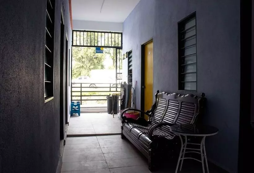 ホテル Spot On 90164 Homestay Al Hafiz