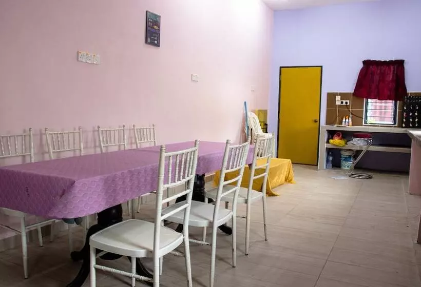 ホテル Spot On 90164 Homestay Al Hafiz
