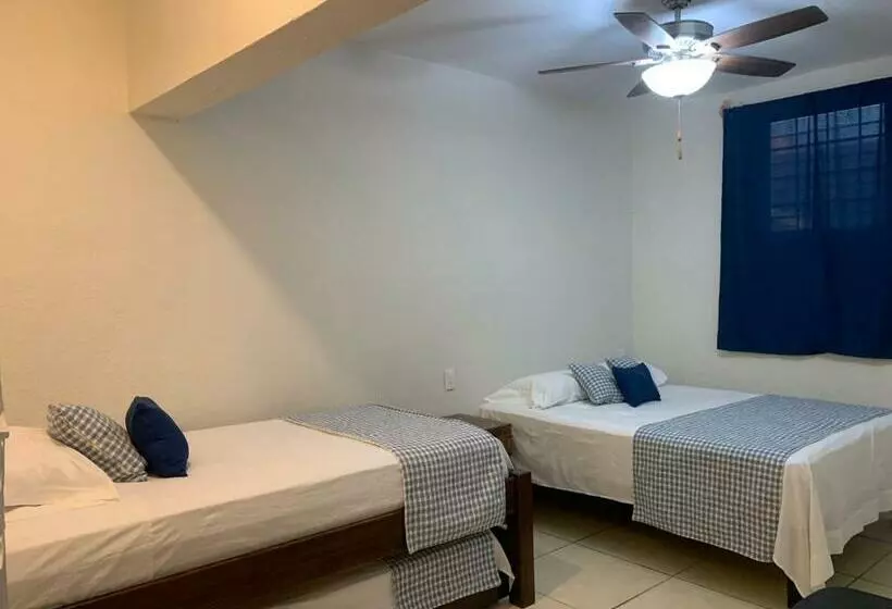 ペンション Posada San Jose   Tequila Centro