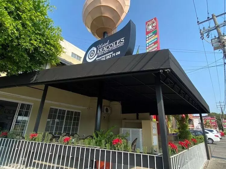 هتل Caracoles Colima