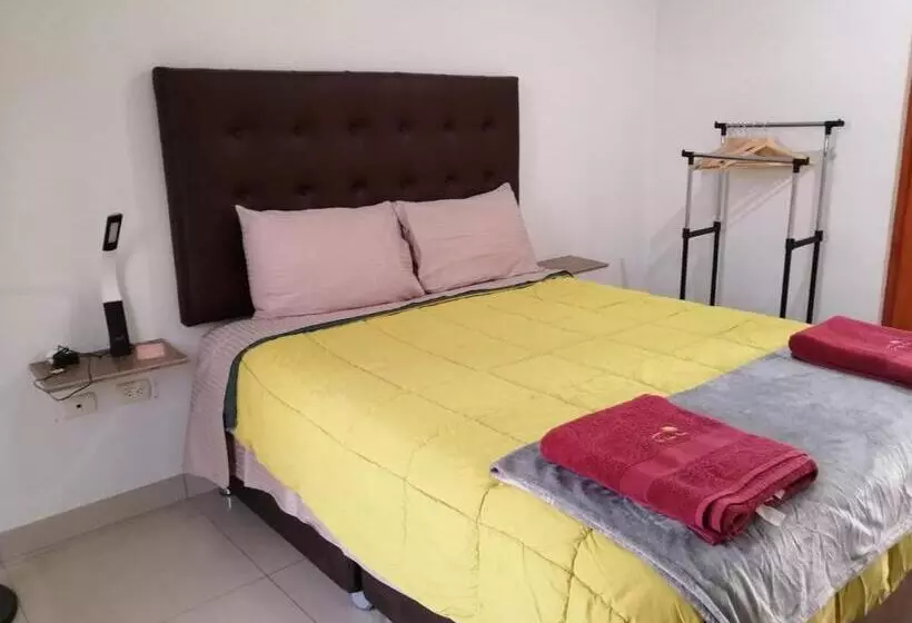 هتل Del Valle House Ii