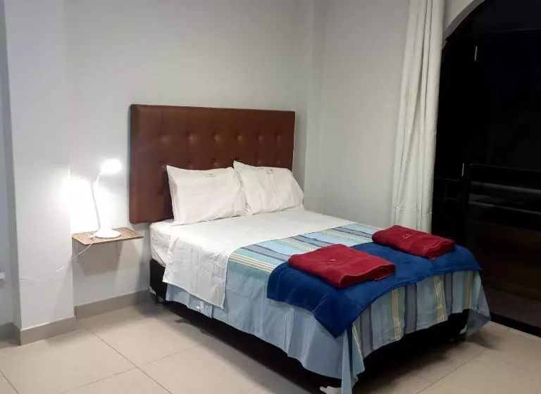 هتل Del Valle House Ii