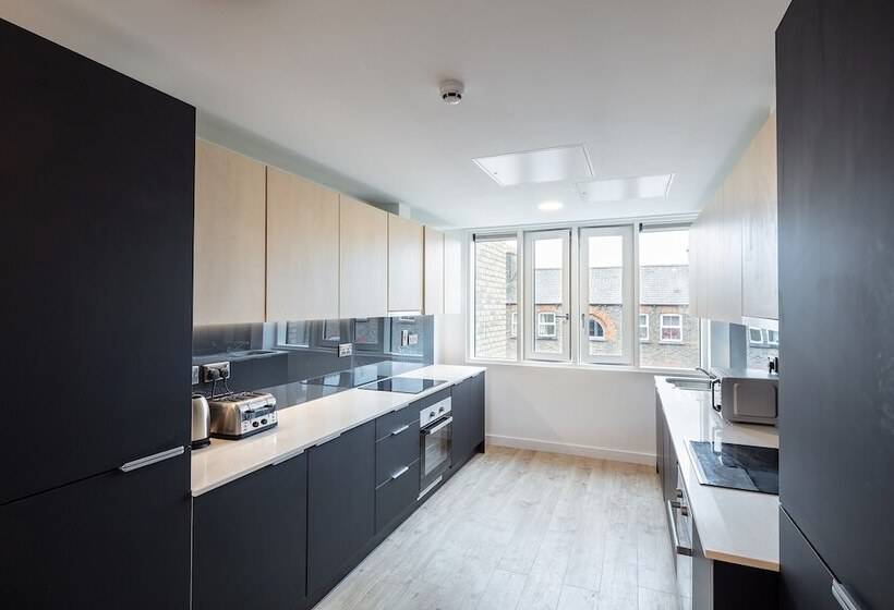 酒店 Destiny Student Dominick Place