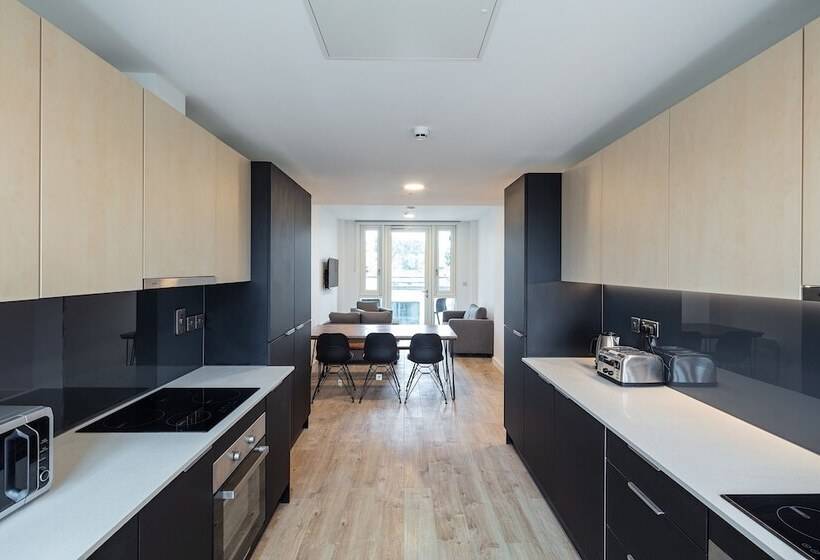 酒店 Destiny Student Dominick Place