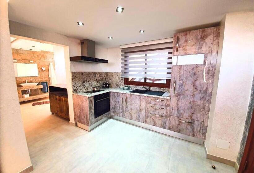 Mahdia   Baghdadi   Laourient Apartments, Restaurant, Café