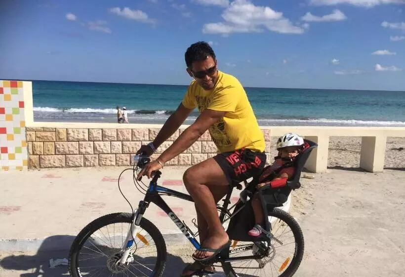 Mahdia   Baghdadi   Laourient Apartments, Restaurant, Café