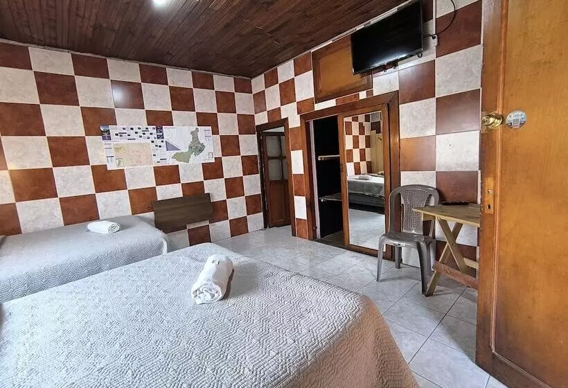 پانسیون Hostal Choja