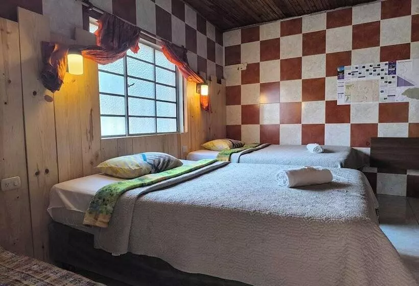 پانسیون Hostal Choja