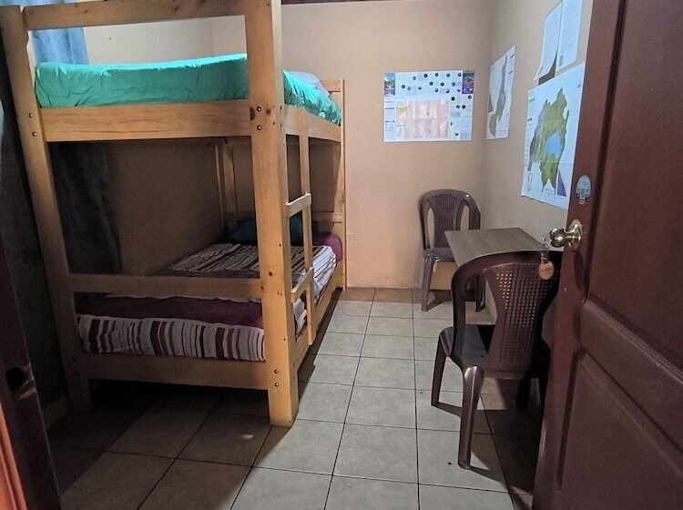 پانسیون Hostal Choja