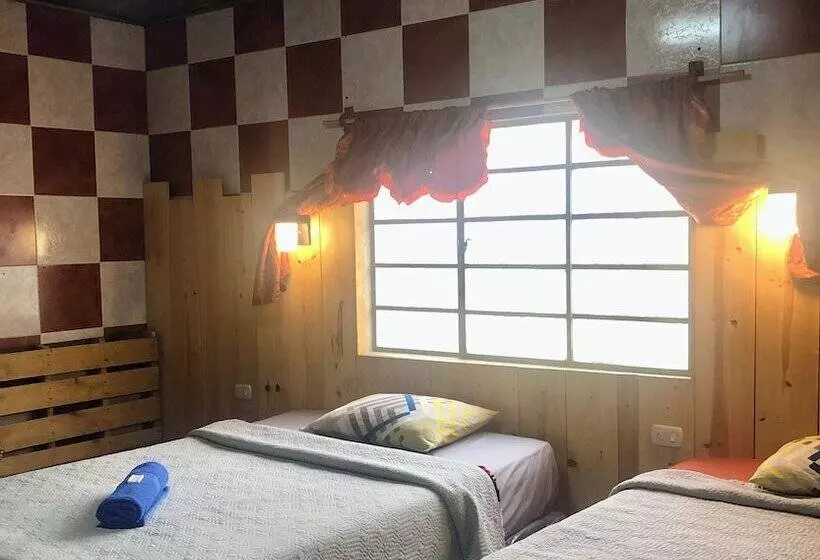 پانسیون Hostal Choja