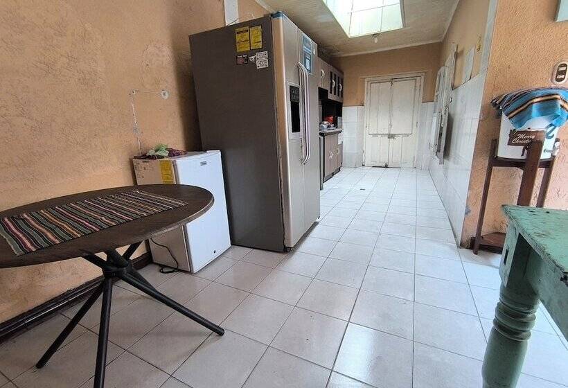 پانسیون Hostal Choja