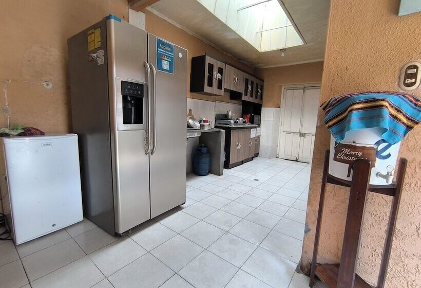 پانسیون Hostal Choja